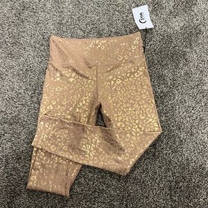 Zyia leggings